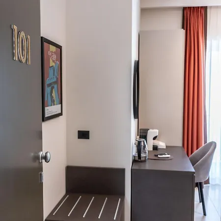 Apartahotel Ambrosia &