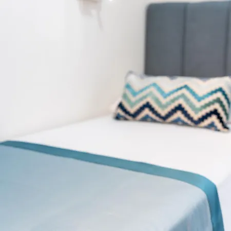 Aparthotel Ambrosia & *