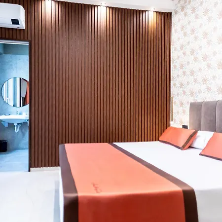 Ambrosia & Aparthotel 4*